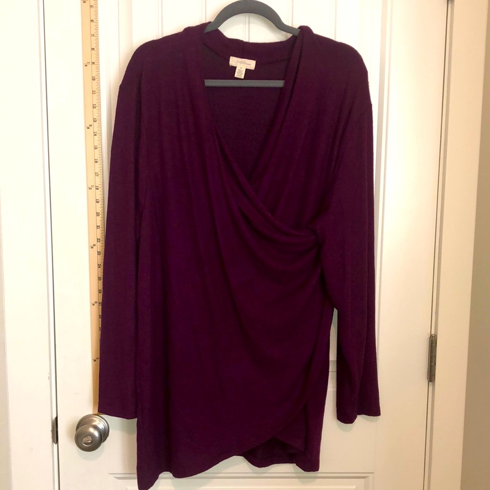 Cupio cross front, cozy wrap.
